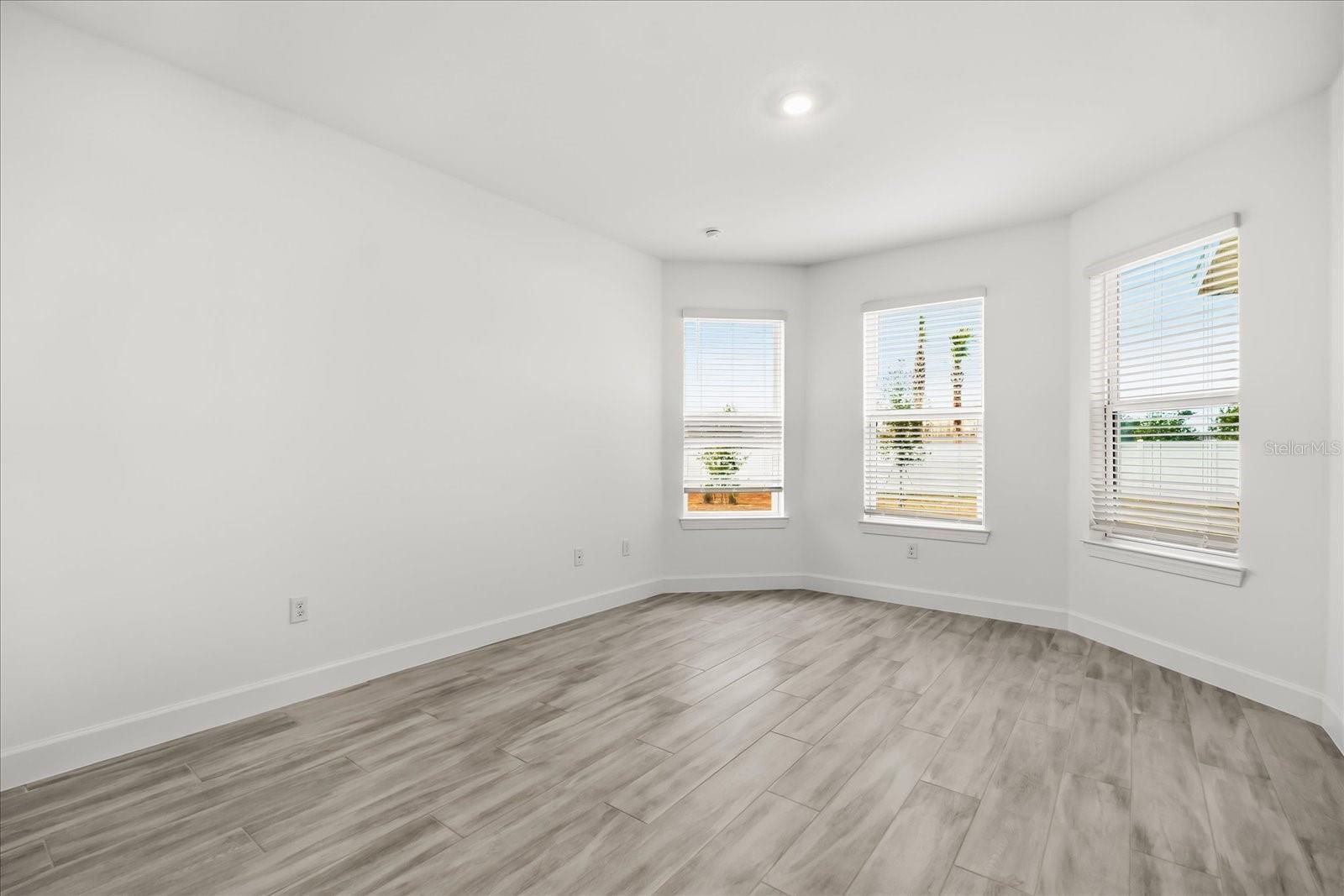 Image 19 of 37 For 4240 Barbuda Lane