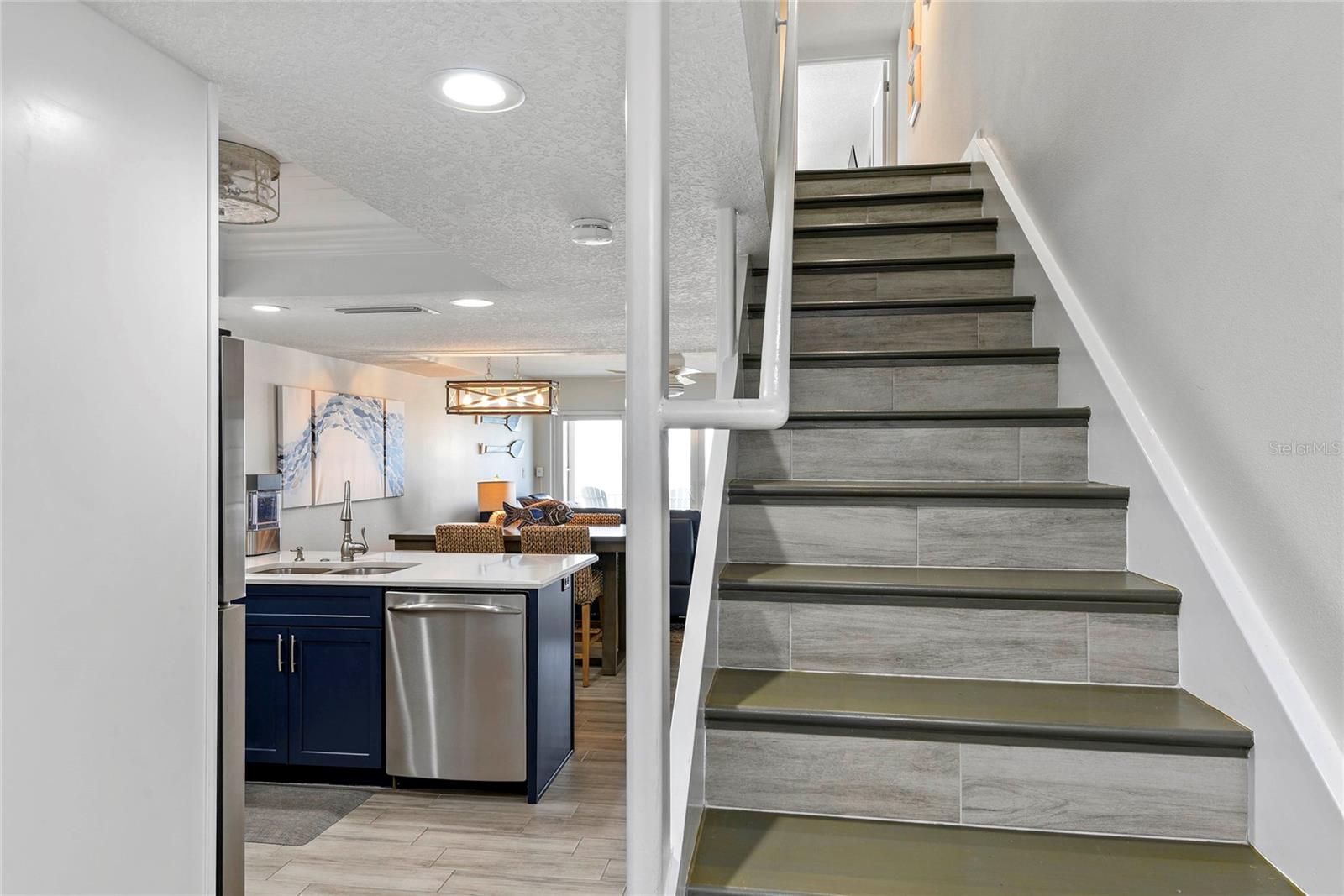 Image 21 of 34 For 4841 Saxon Drive B-216