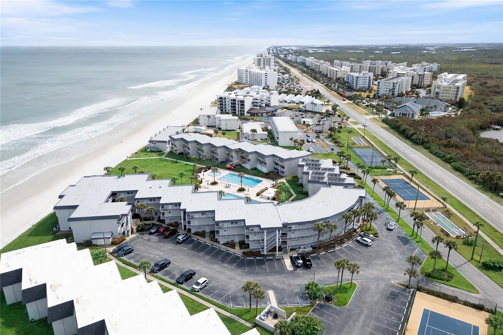 Image 4 of 34 For 4841 Saxon Drive B-216