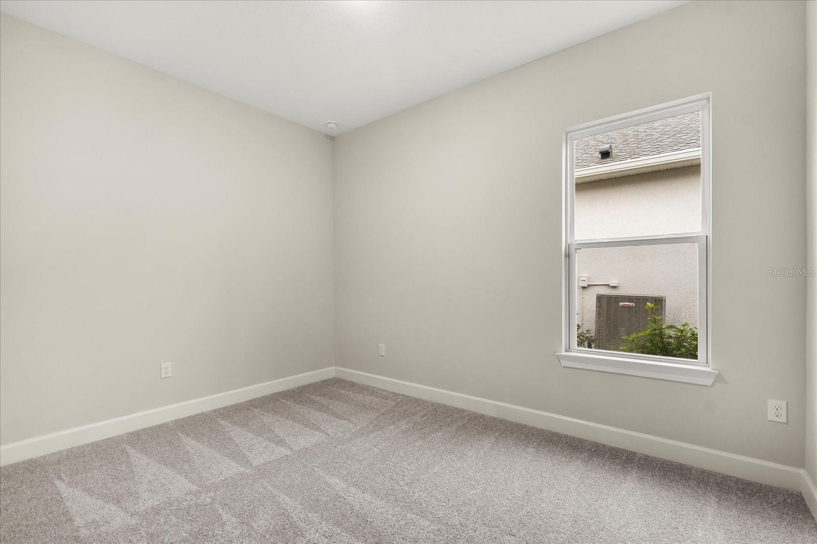 Image 11 of 37 For 5682 Nevis Terrace