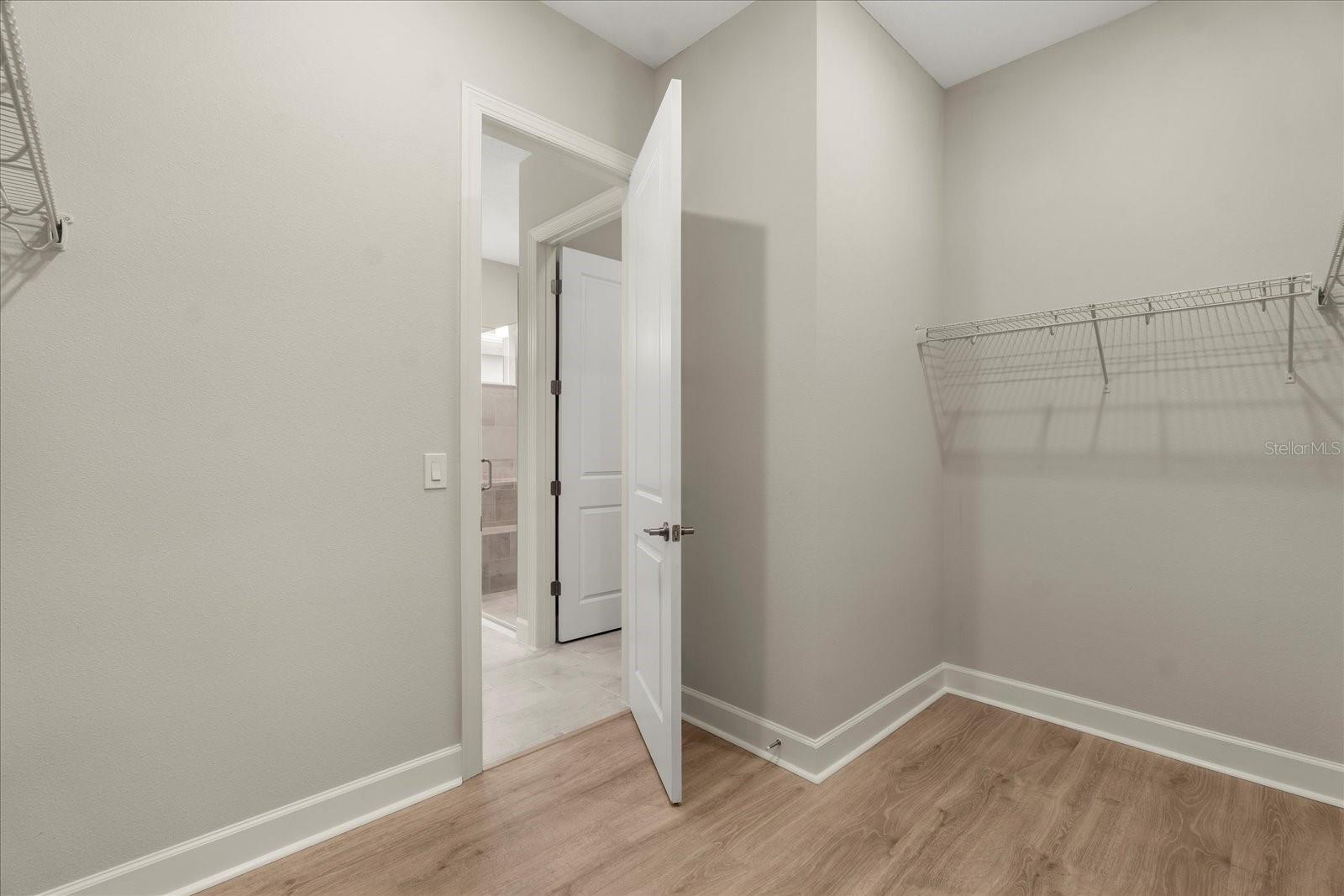 Image 21 of 37 For 5682 Nevis Terrace