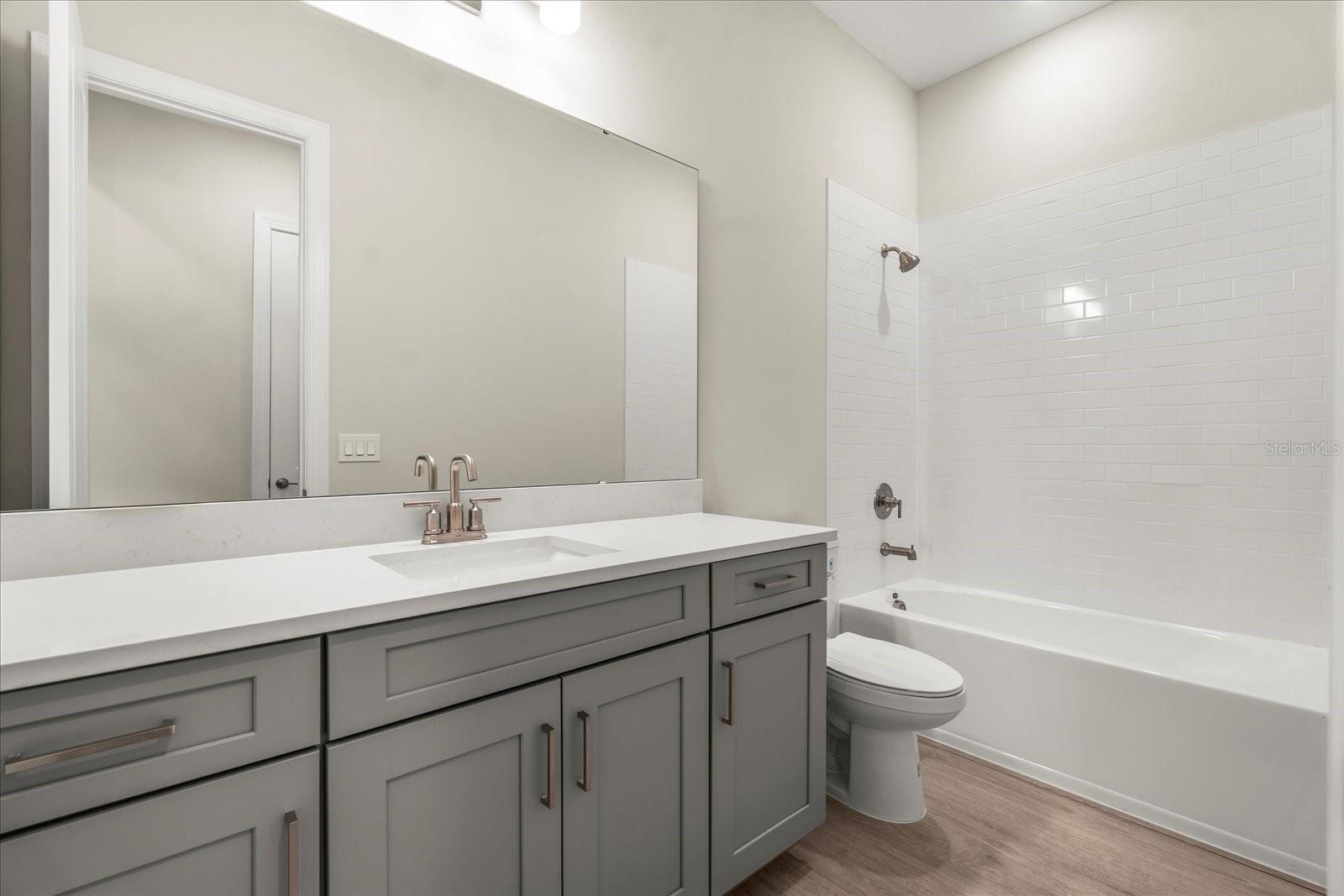 Image 4 of 37 For 5682 Nevis Terrace