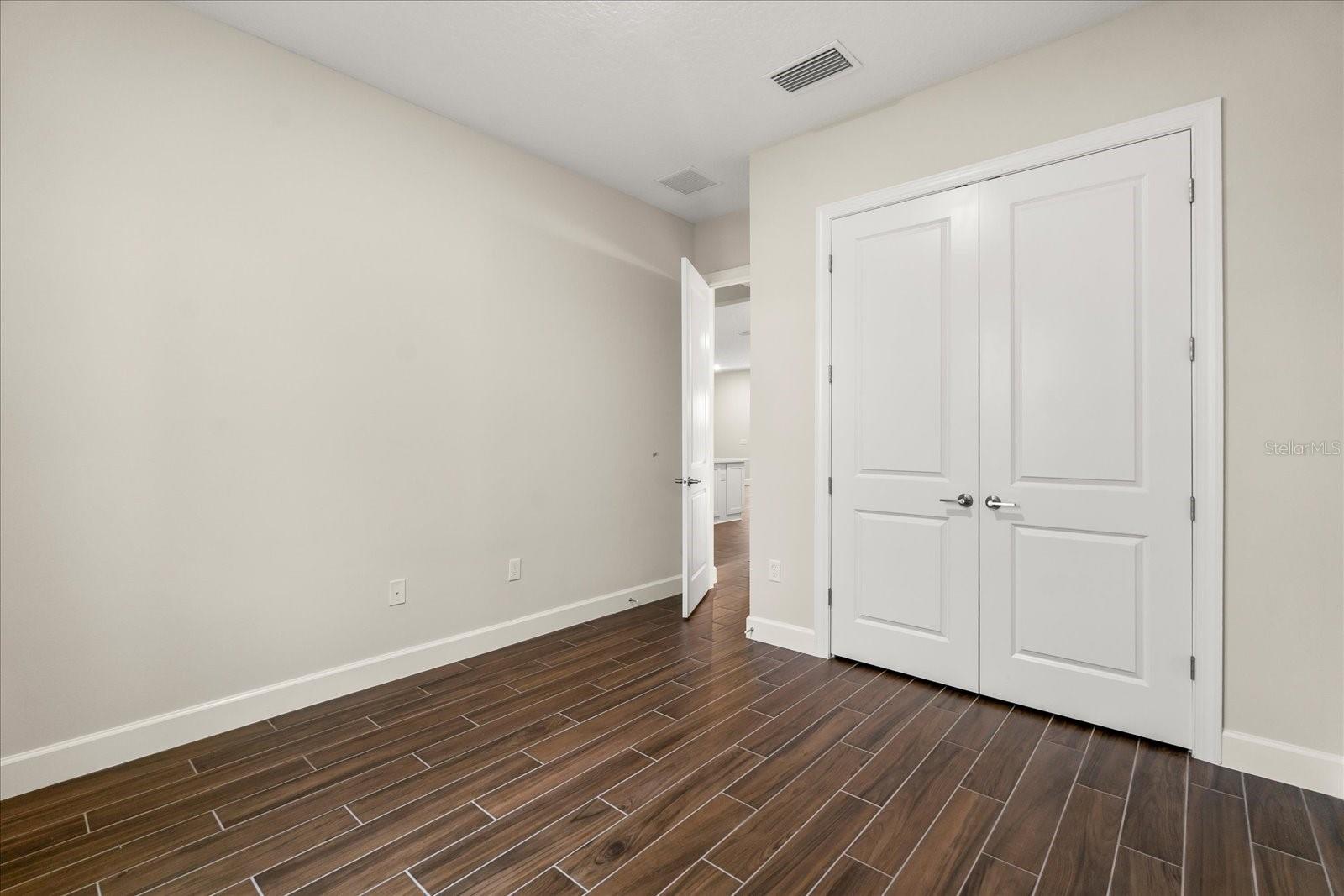 Image 12 of 32 For 5683 Nevis Terrace