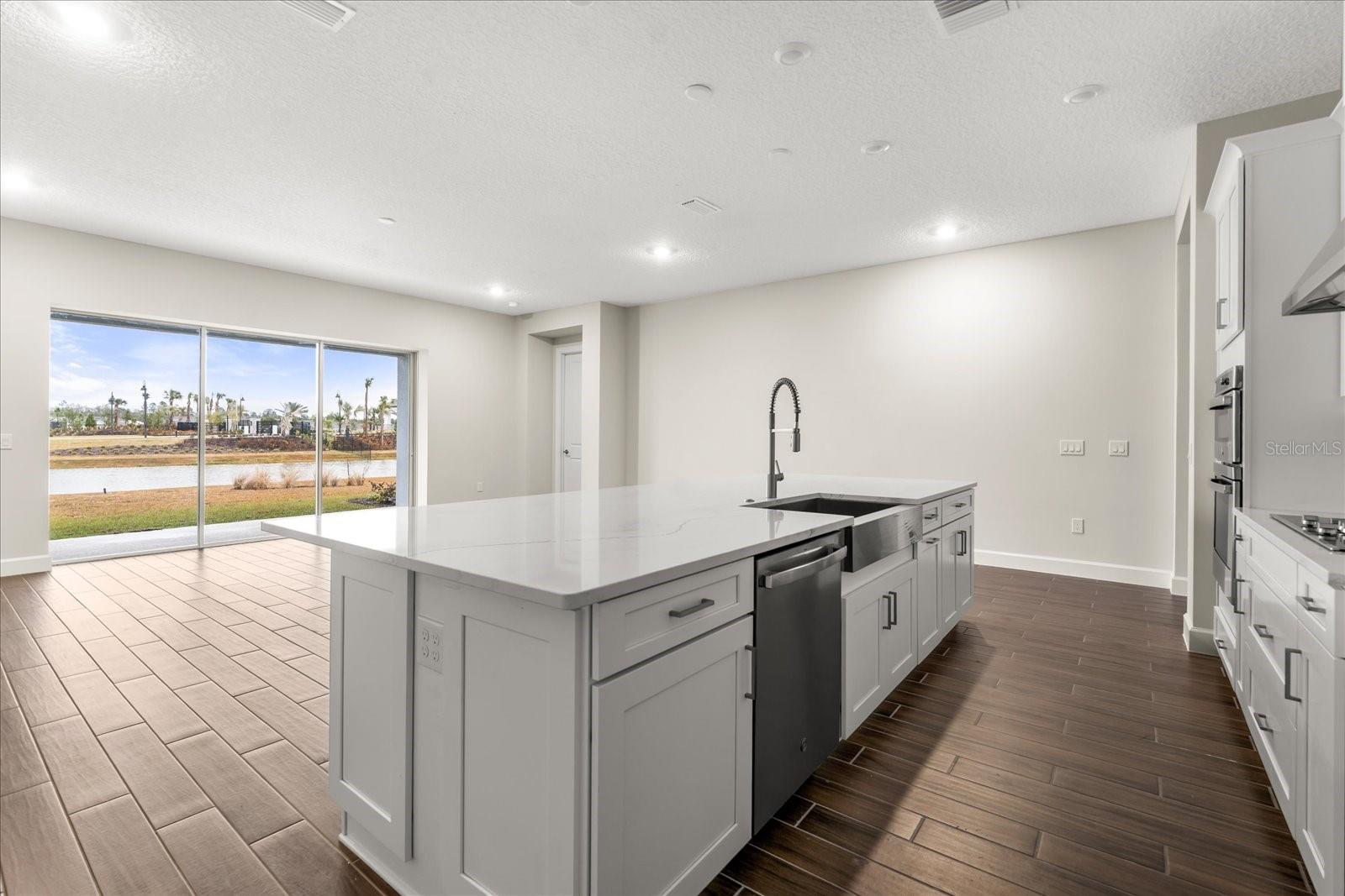 Image 24 of 32 For 5683 Nevis Terrace