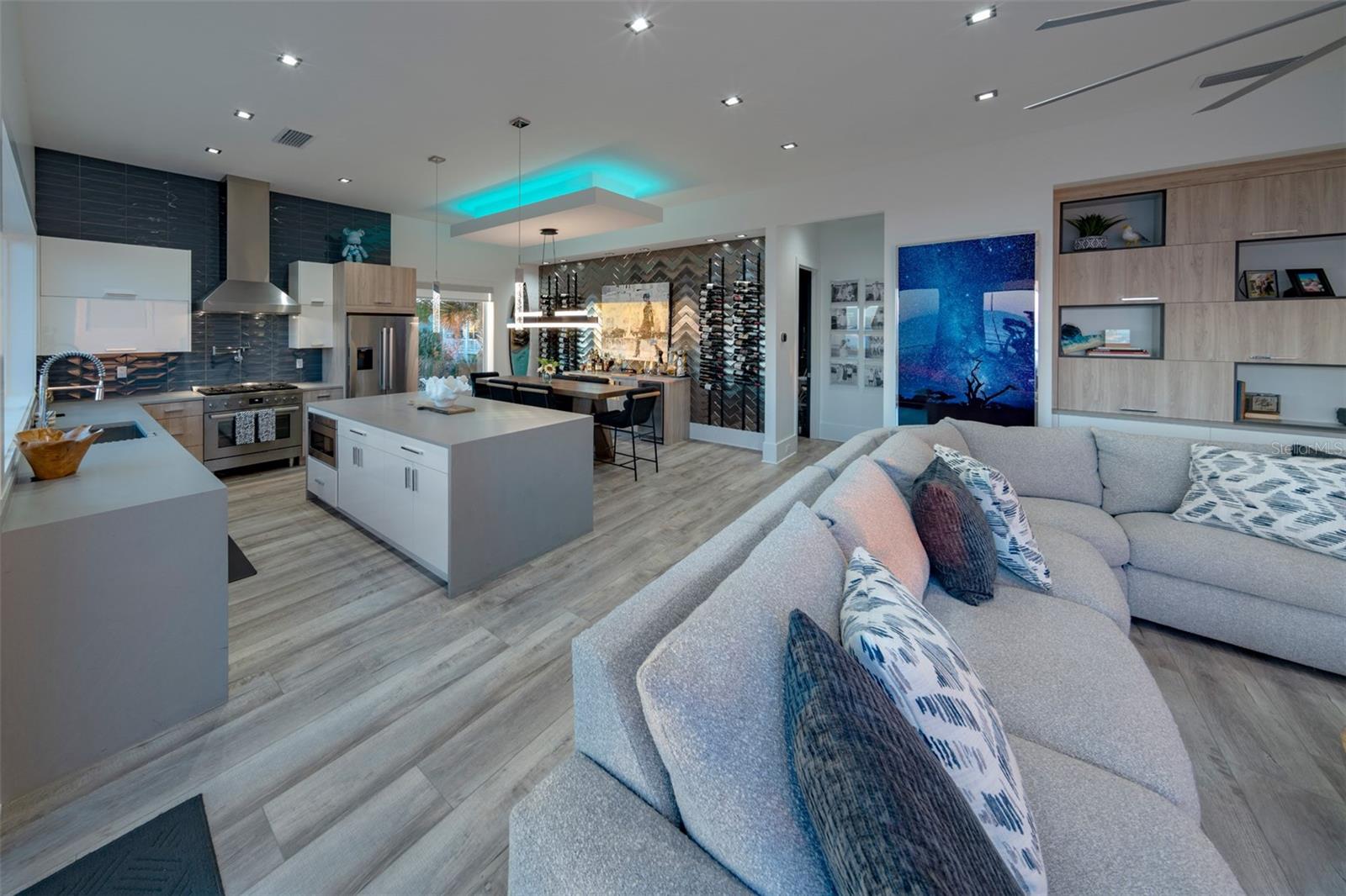 Image 13 of 85 For 6480 Atlantic Avenue