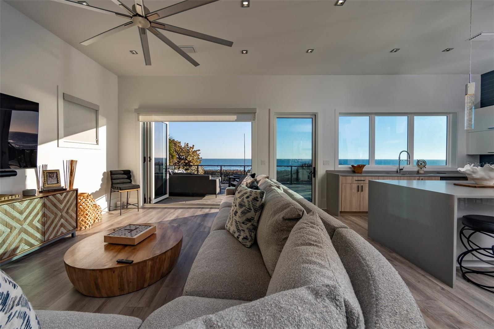 Image 19 of 85 For 6480 Atlantic Avenue