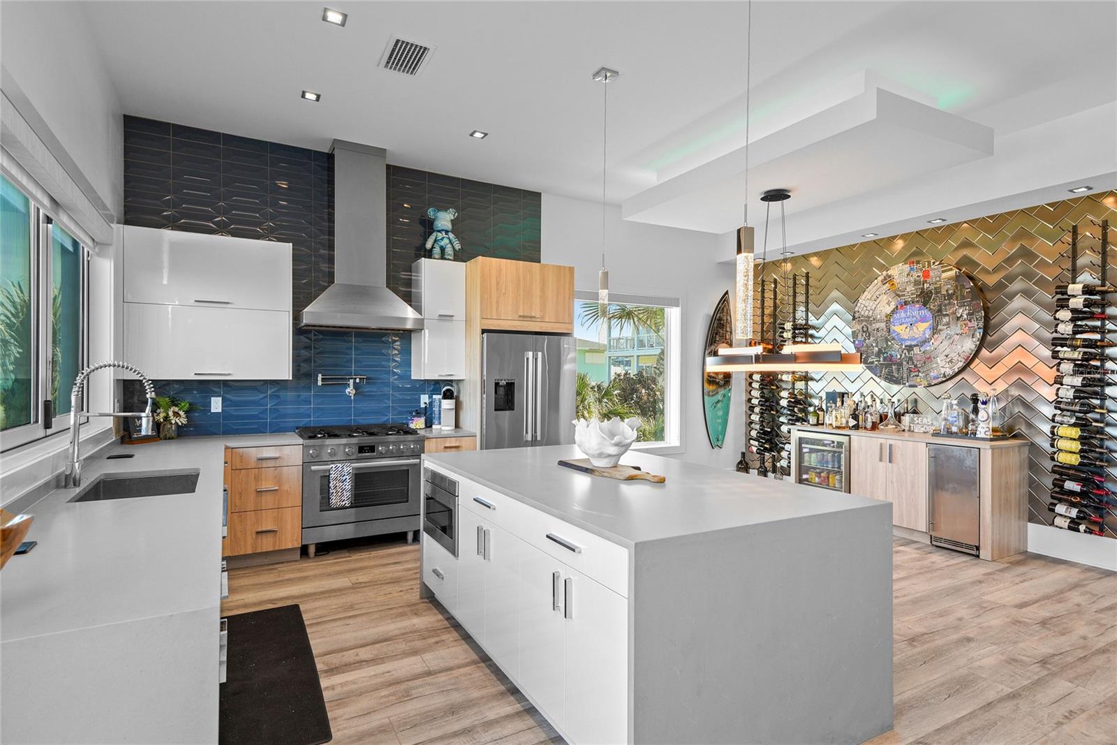 Image 25 of 85 For 6480 Atlantic Avenue