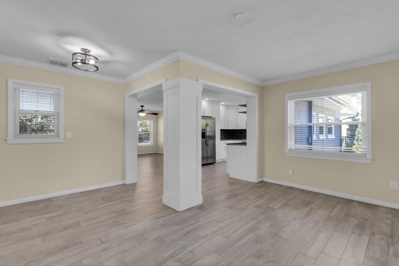 Image 10 of 29 For 515 Altaloma Avenue