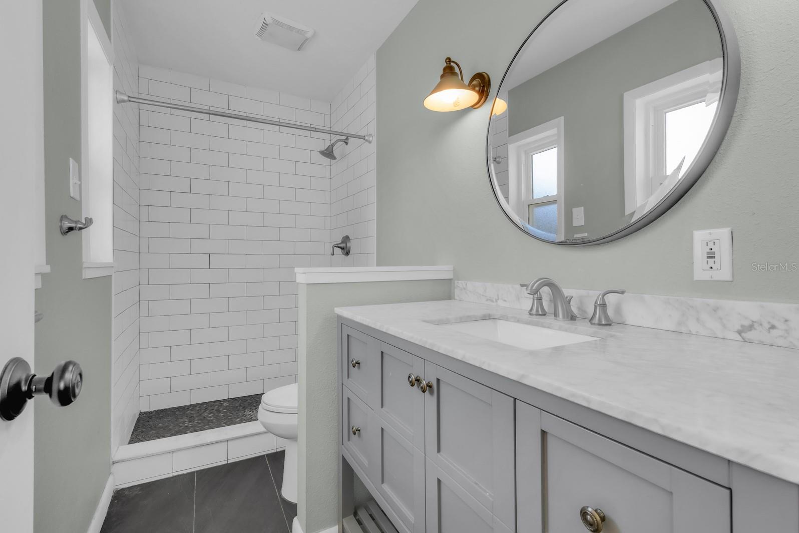 Image 15 of 29 For 515 Altaloma Avenue