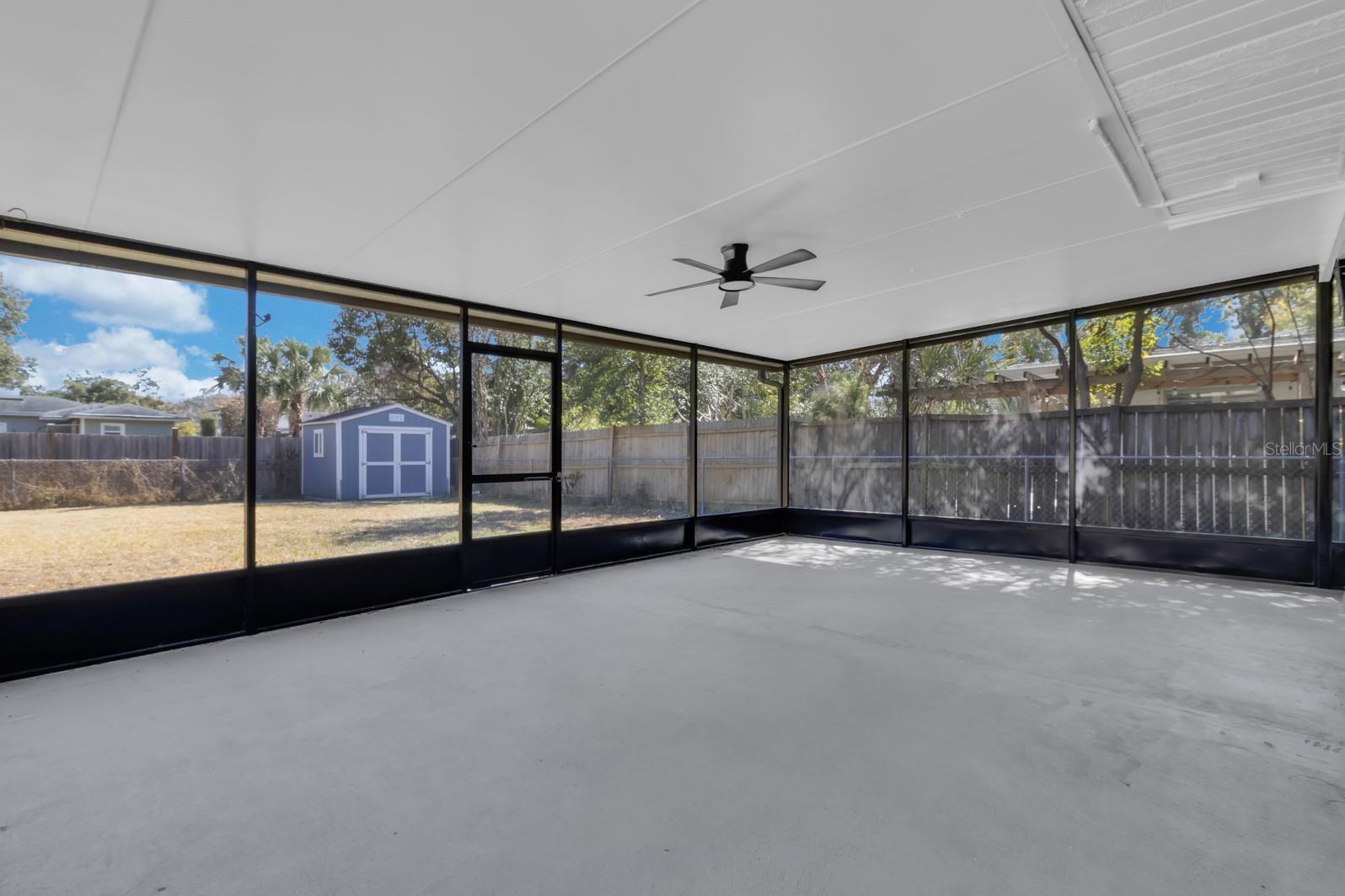 Image 24 of 29 For 515 Altaloma Avenue