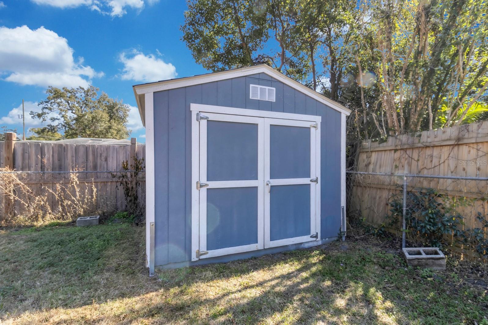 Image 28 of 29 For 515 Altaloma Avenue