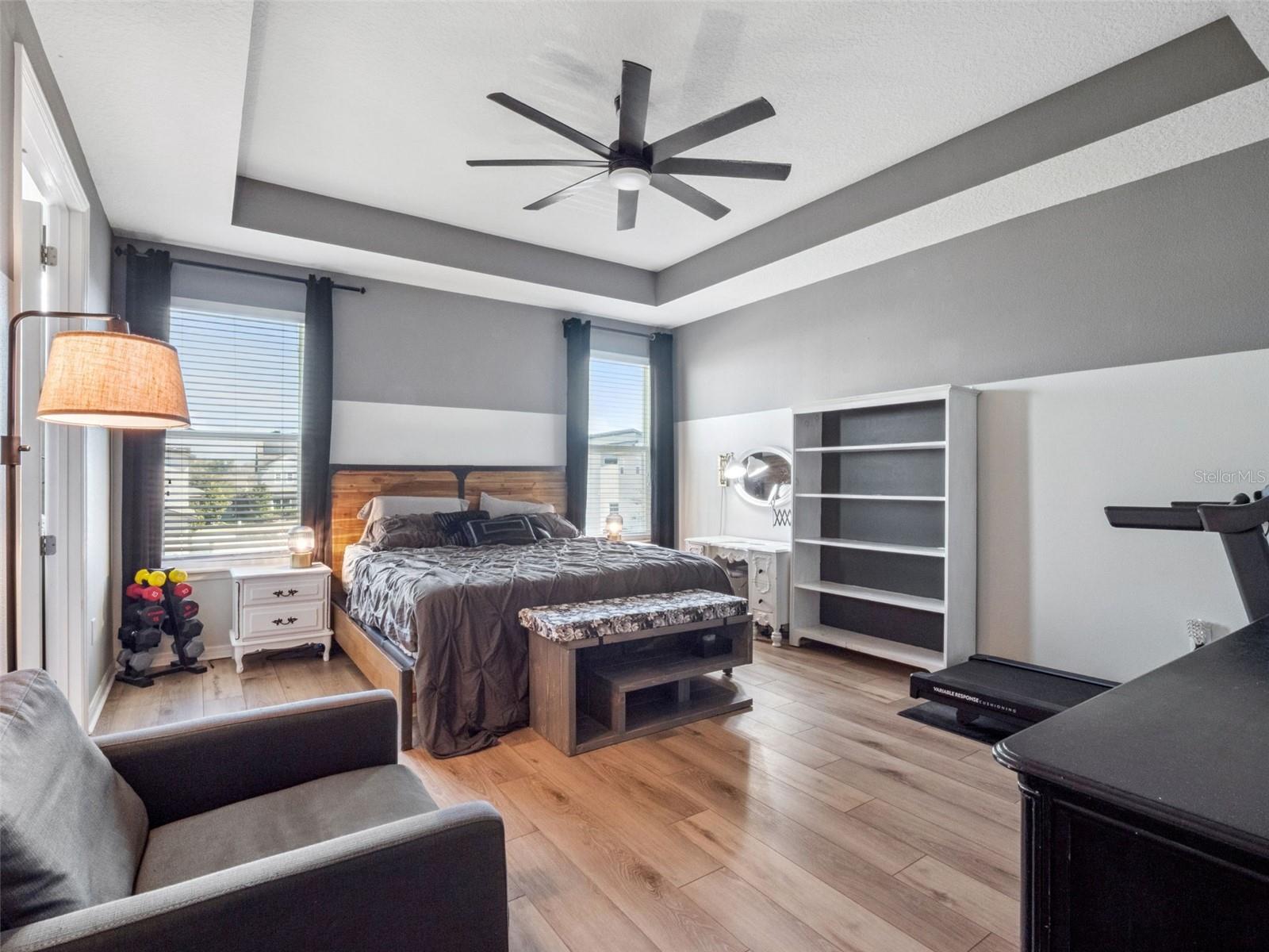 Image 25 of 59 For 2259 White Feather Loop