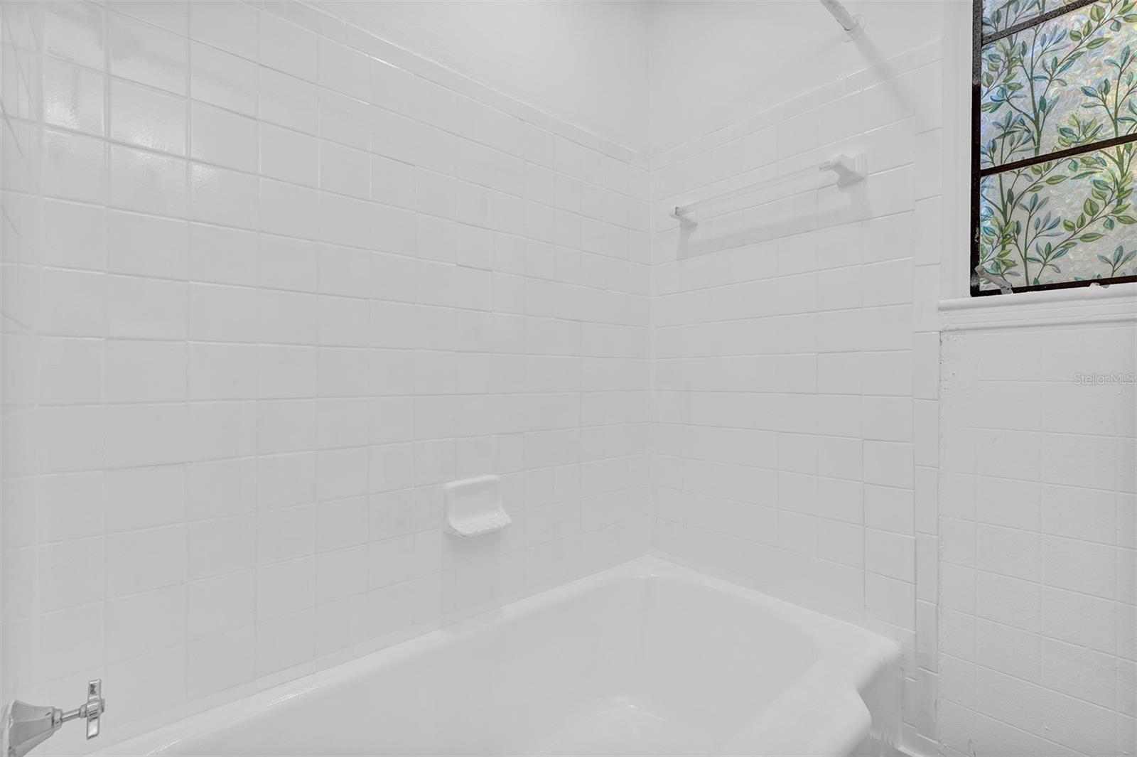 Image 10 of 19 For 2027 30th Avenue N 2