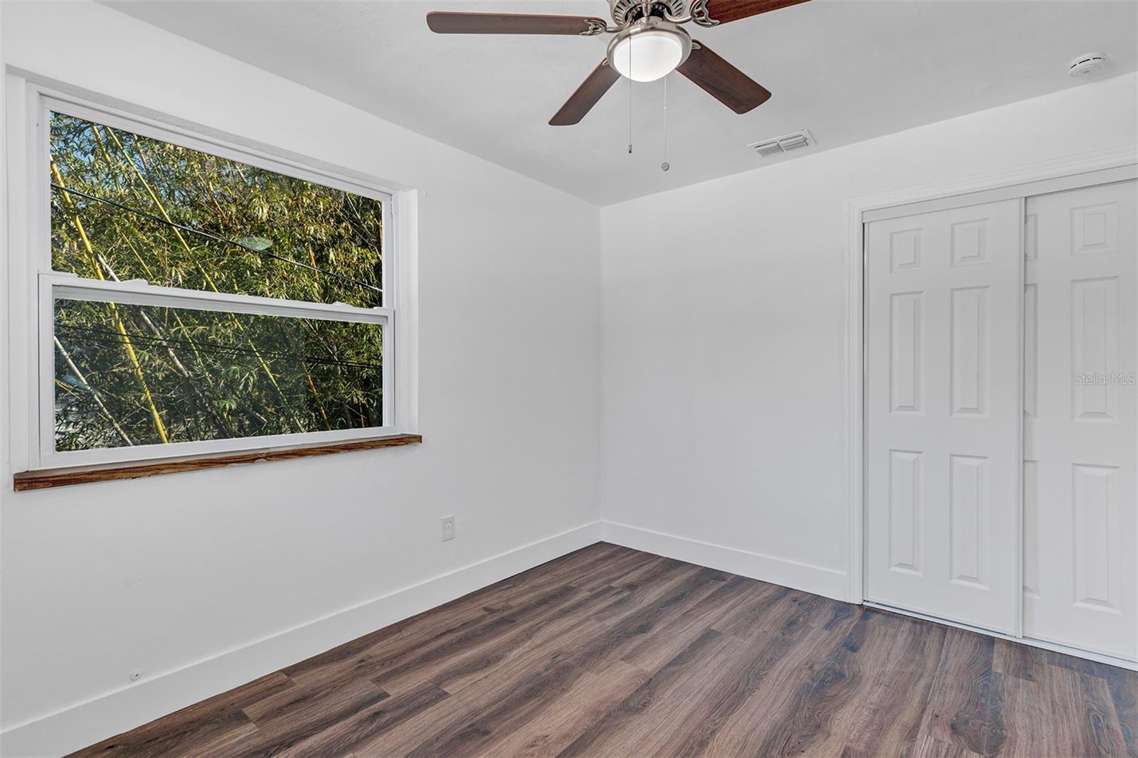 Image 12 of 19 For 2027 30th Avenue N 2