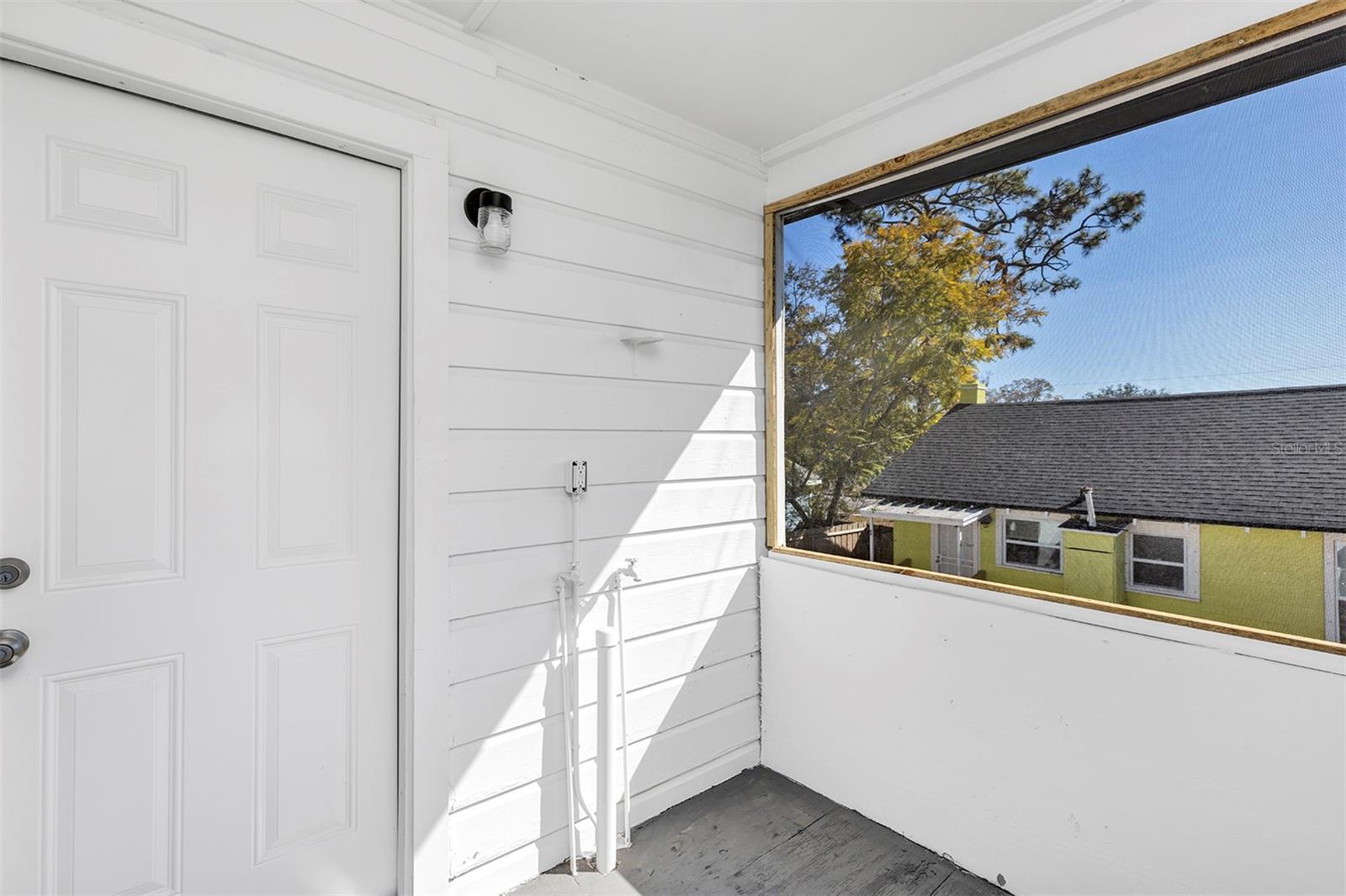 Image 2 of 19 For 2027 30th Avenue N 2