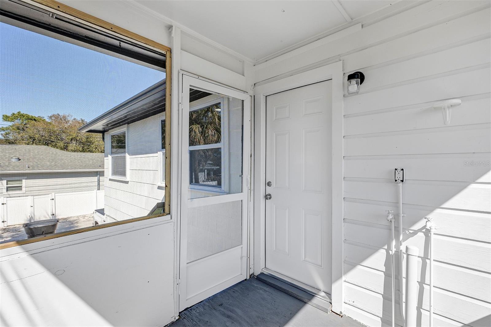 Image 3 of 19 For 2027 30th Avenue N 2