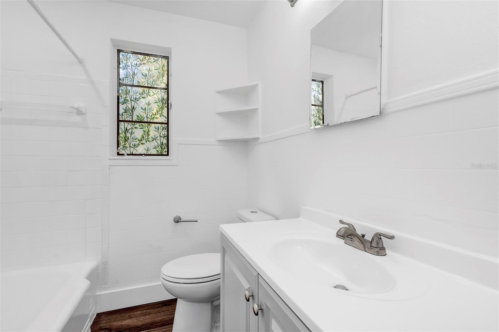 Image 9 of 19 For 2027 30th Avenue N 2