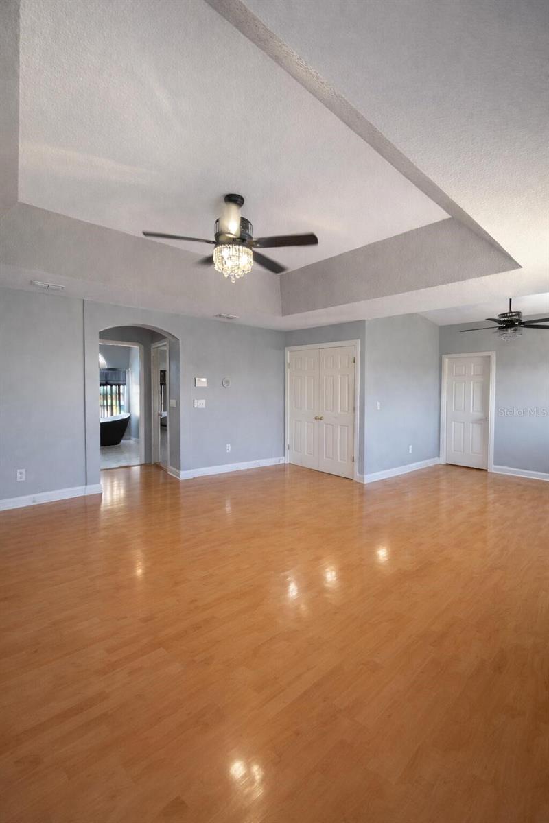 Image 21 of 41 For 7823 Shane Court