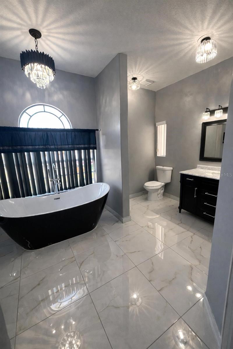 Image 23 of 41 For 7823 Shane Court