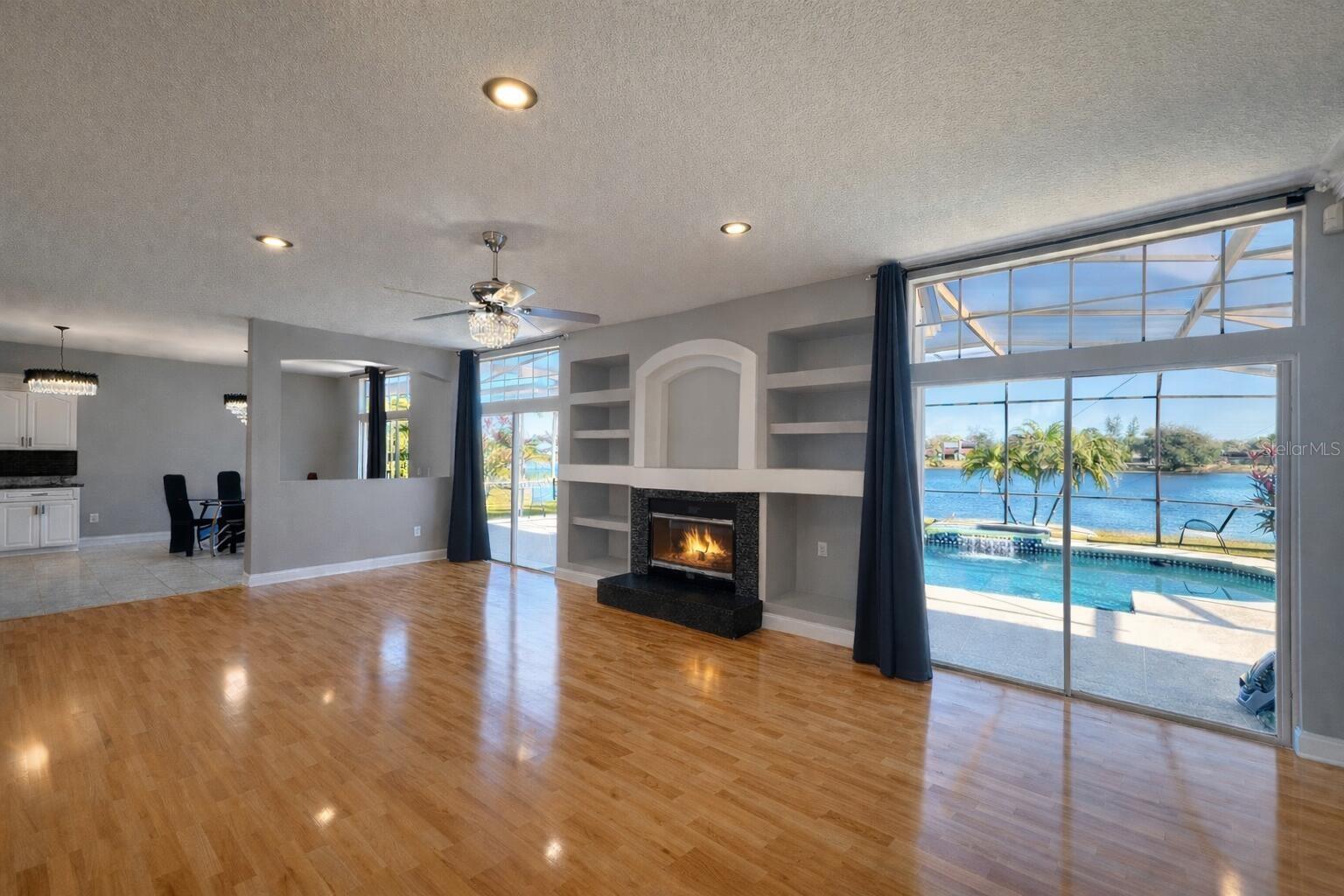 Image 3 of 41 For 7823 Shane Court