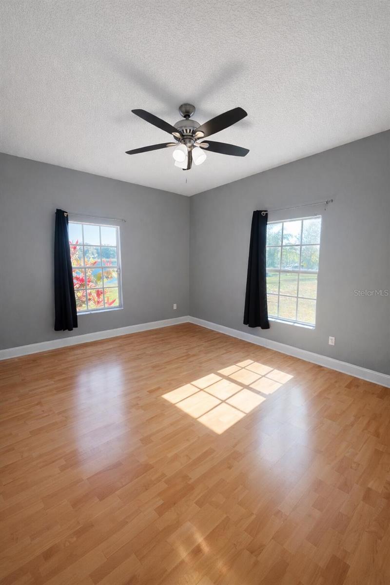 Image 34 of 41 For 7823 Shane Court