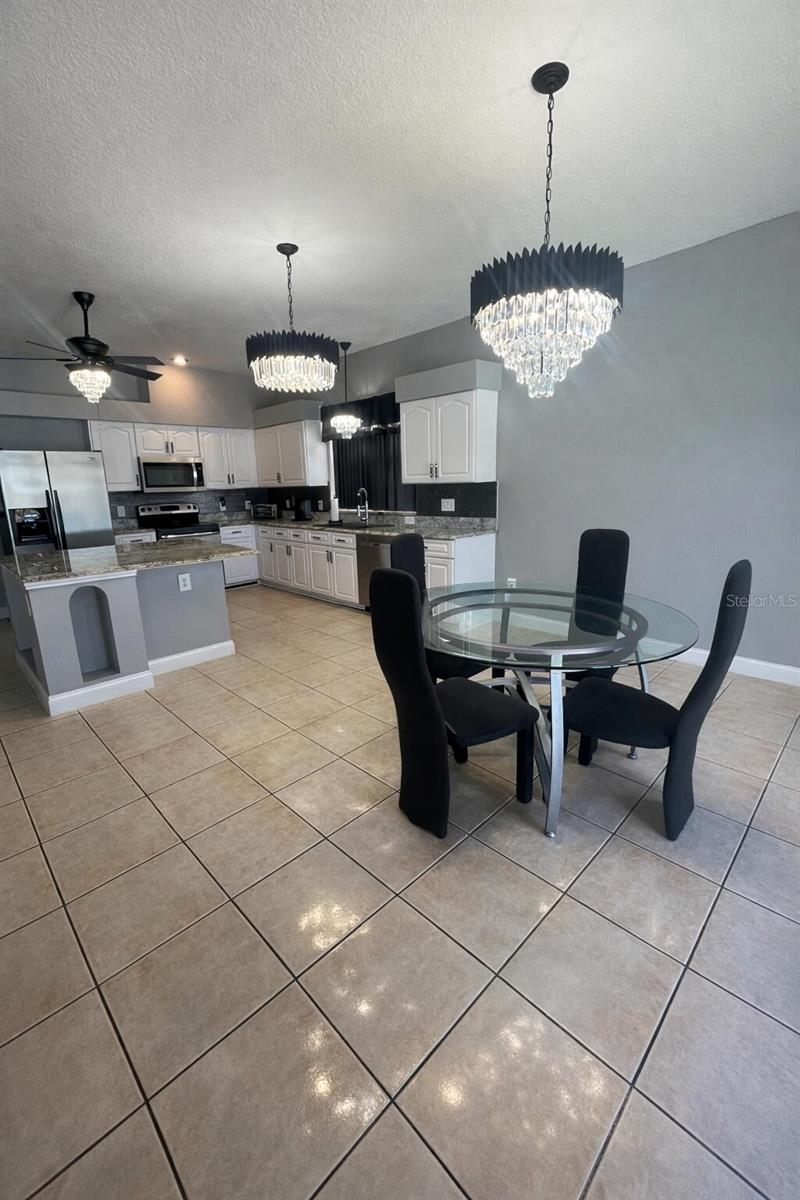 Image 8 of 41 For 7823 Shane Court