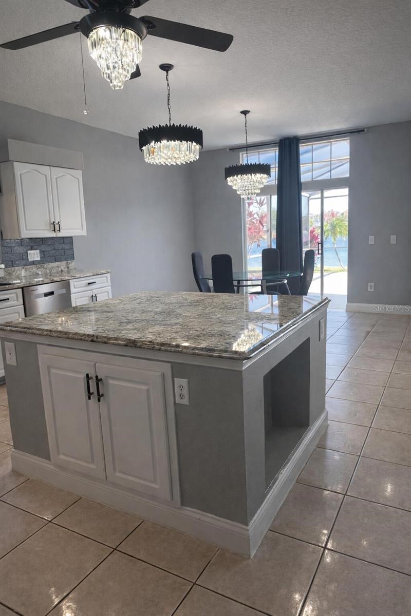 Image 9 of 41 For 7823 Shane Court