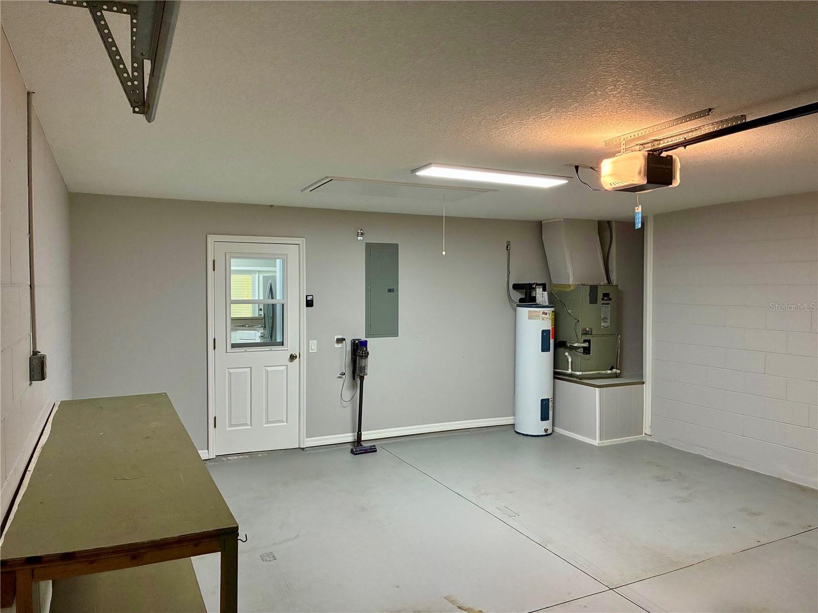 Image 12 of 29 For 951 Vindale Road