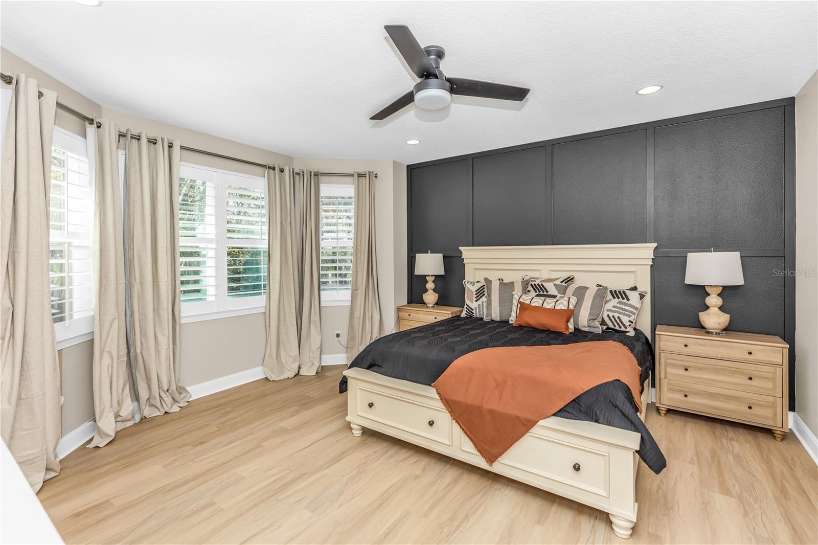 Listing photo id 9 for 836 Terrapin Drive