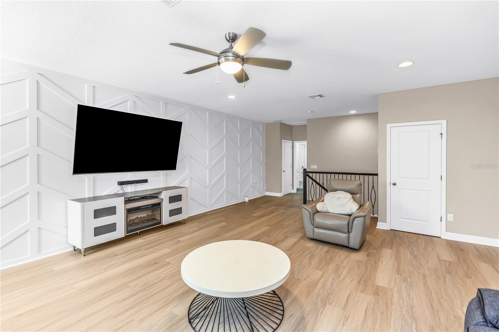 Listing photo id 24 for 836 Terrapin Drive