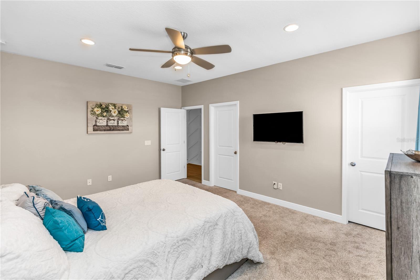 Listing photo id 26 for 836 Terrapin Drive