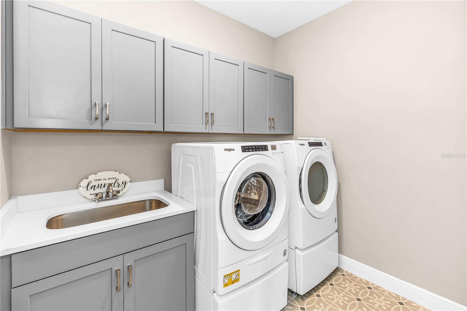 Listing photo id 28 for 836 Terrapin Drive