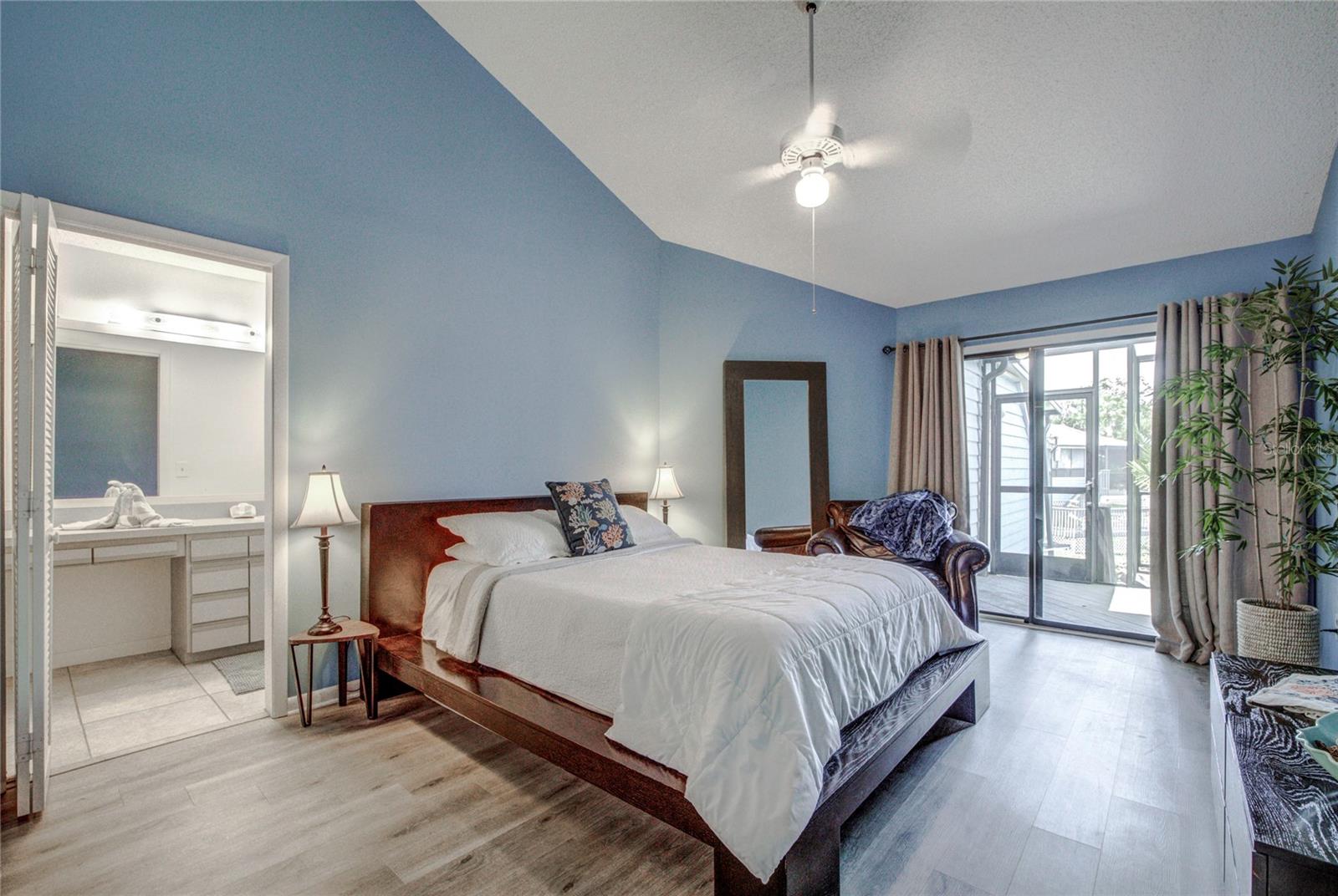 Image 14 of 37 For 2925 Rivers Edge Boulevard 2925