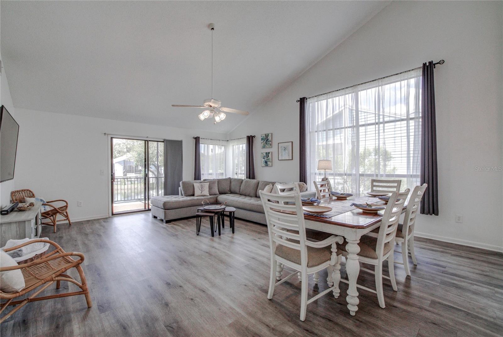 Image 2 of 37 For 2925 Rivers Edge Boulevard 2925