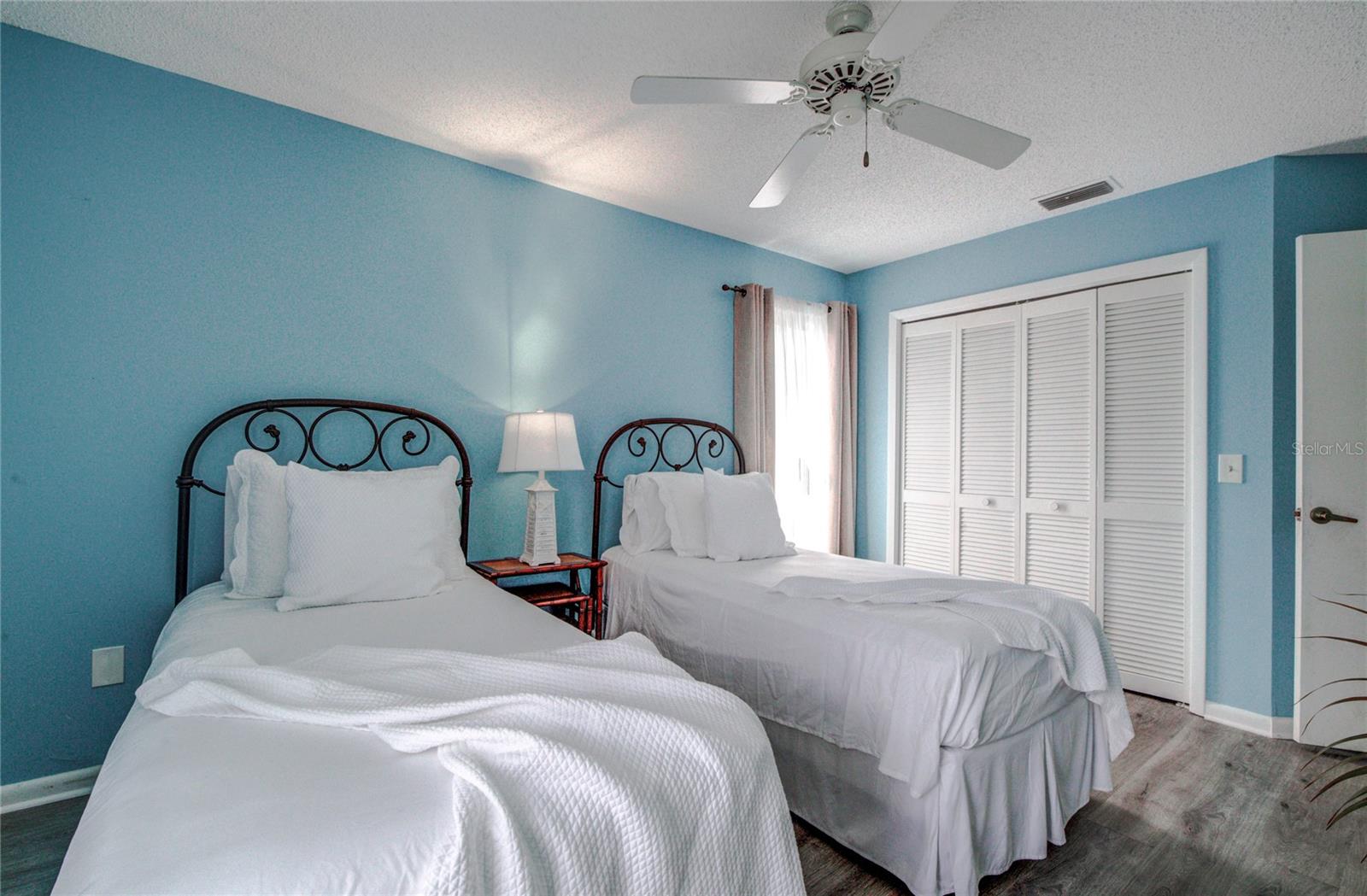 Image 24 of 37 For 2925 Rivers Edge Boulevard 2925