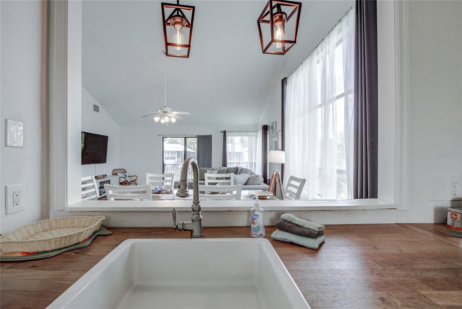 Image 27 of 37 For 2925 Rivers Edge Boulevard 2925