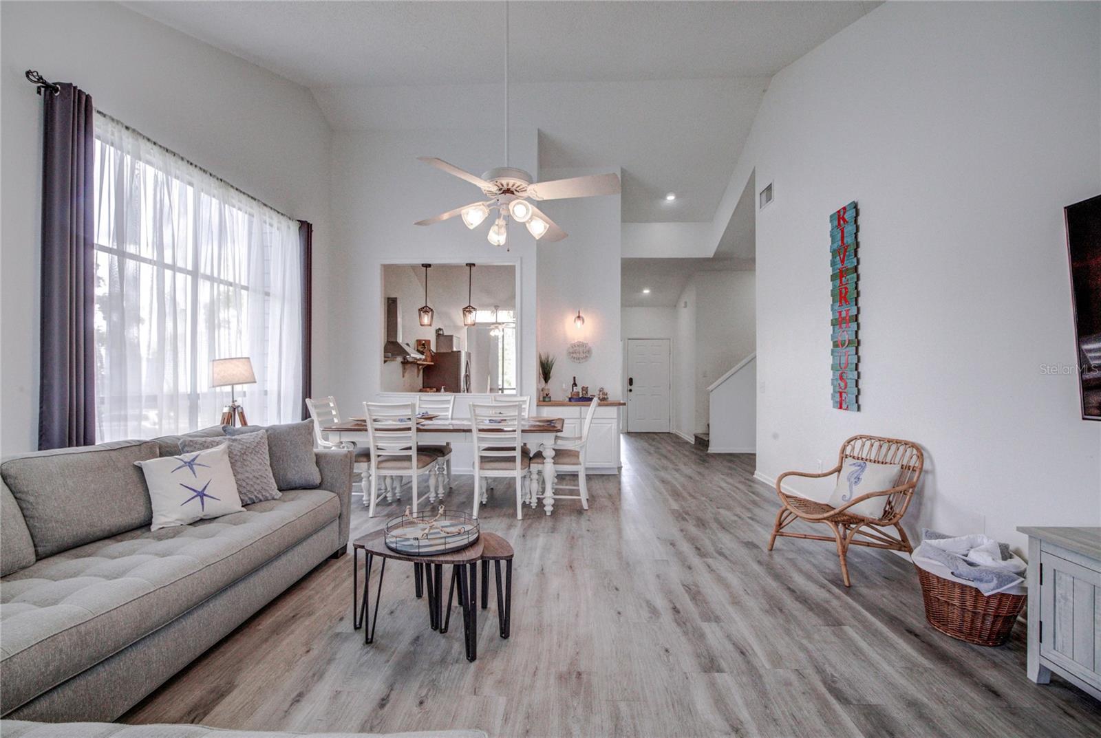 Image 4 of 37 For 2925 Rivers Edge Boulevard 2925