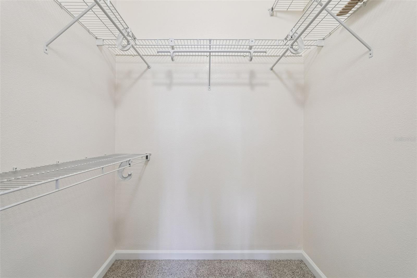 Image 20 of 51 For 223 Stonington Way