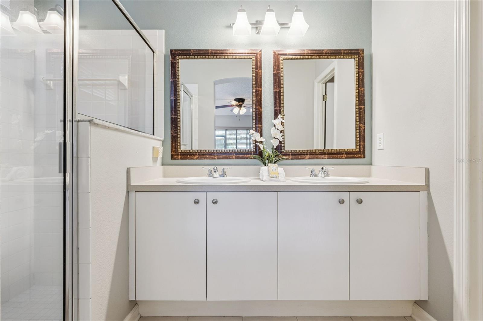 Image 21 of 51 For 223 Stonington Way