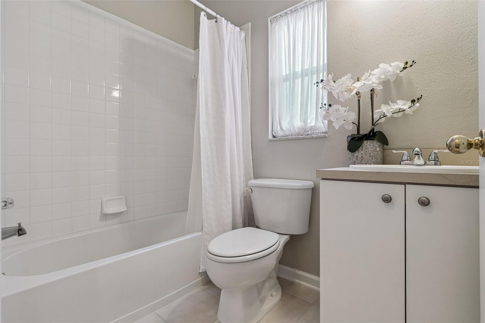 Image 25 of 51 For 223 Stonington Way