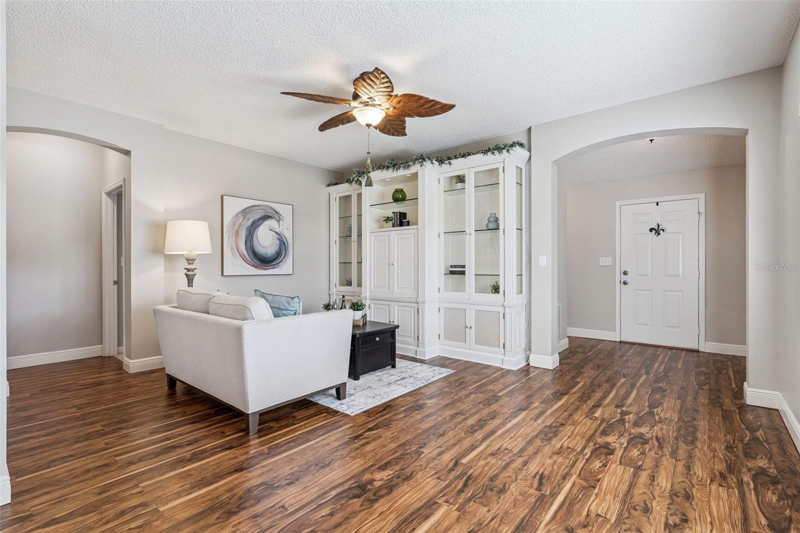 Image 3 of 51 For 223 Stonington Way