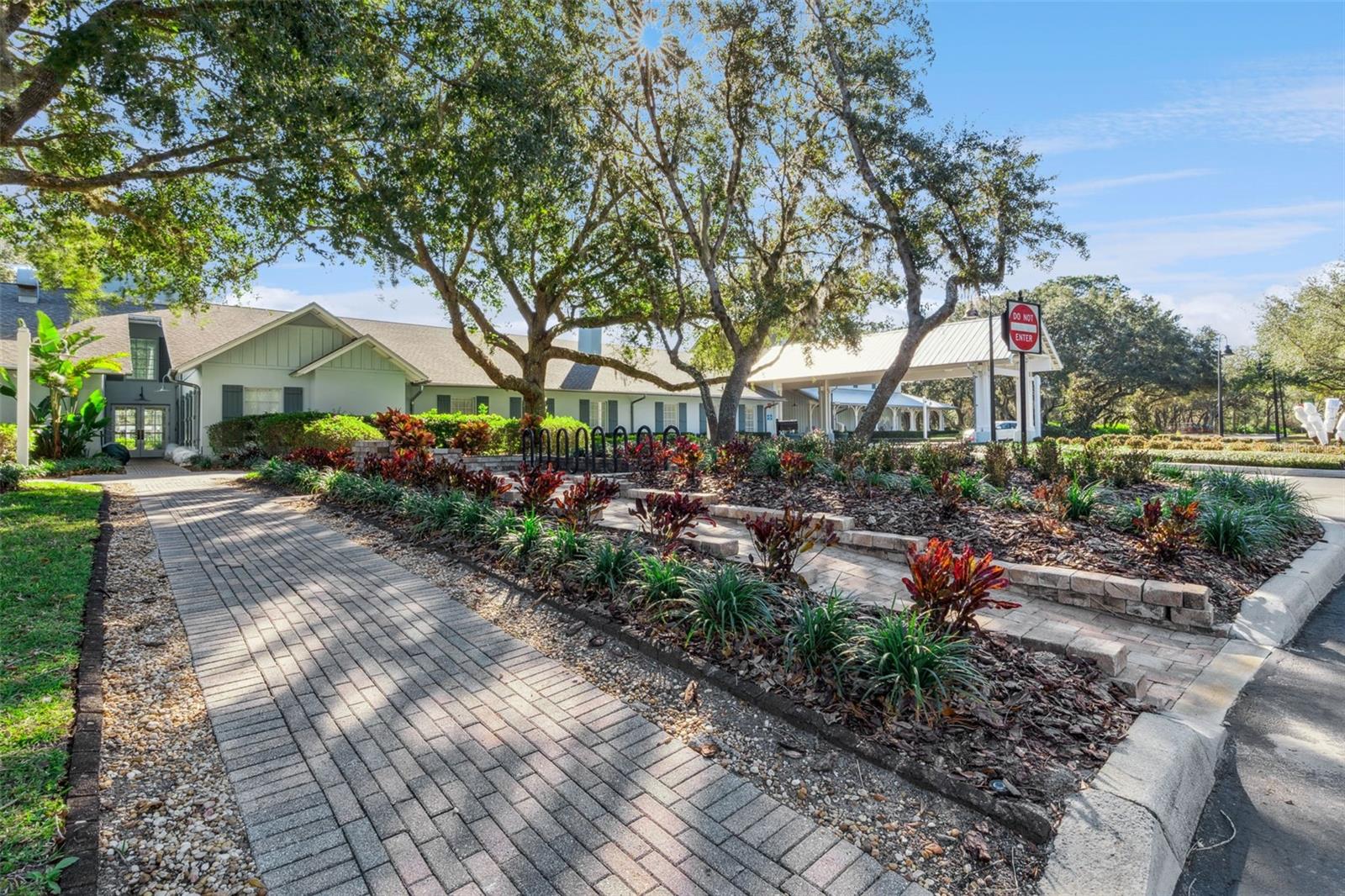 Image 41 of 51 For 223 Stonington Way