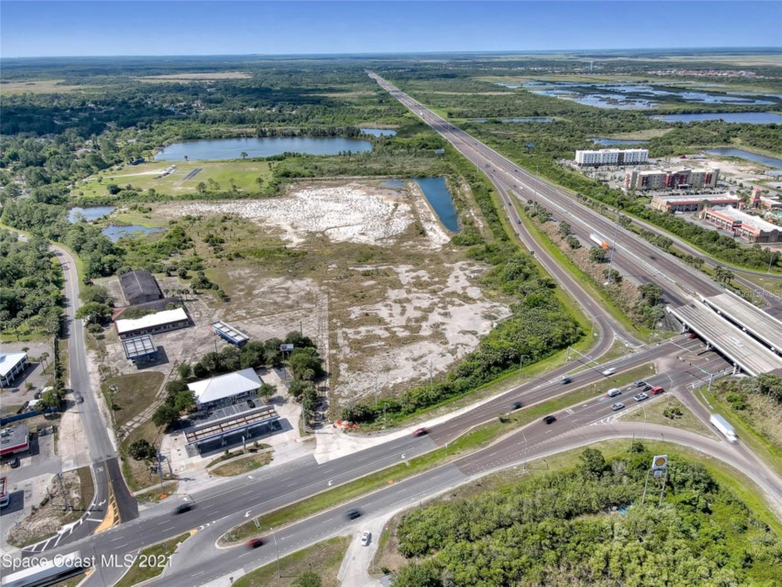 Listing photo id 9 for 8251 Windover Way