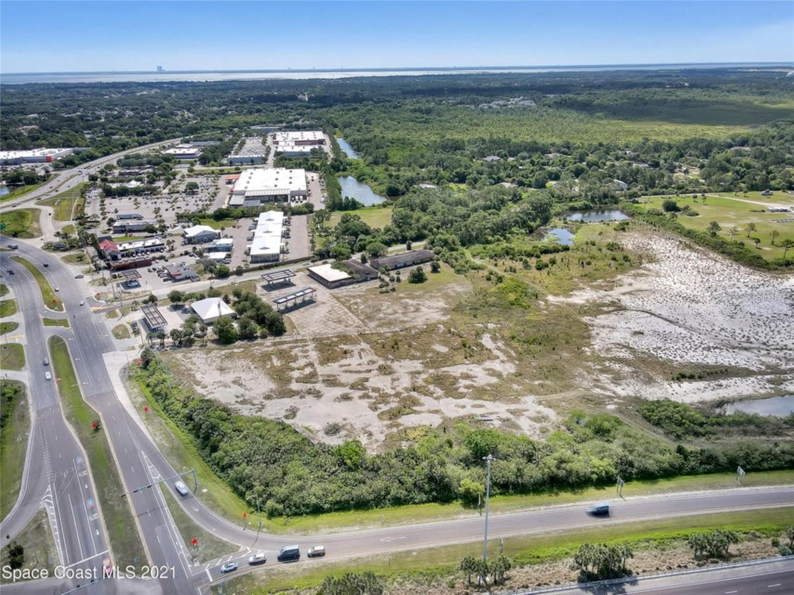 Listing photo id 7 for 8251 Windover Way