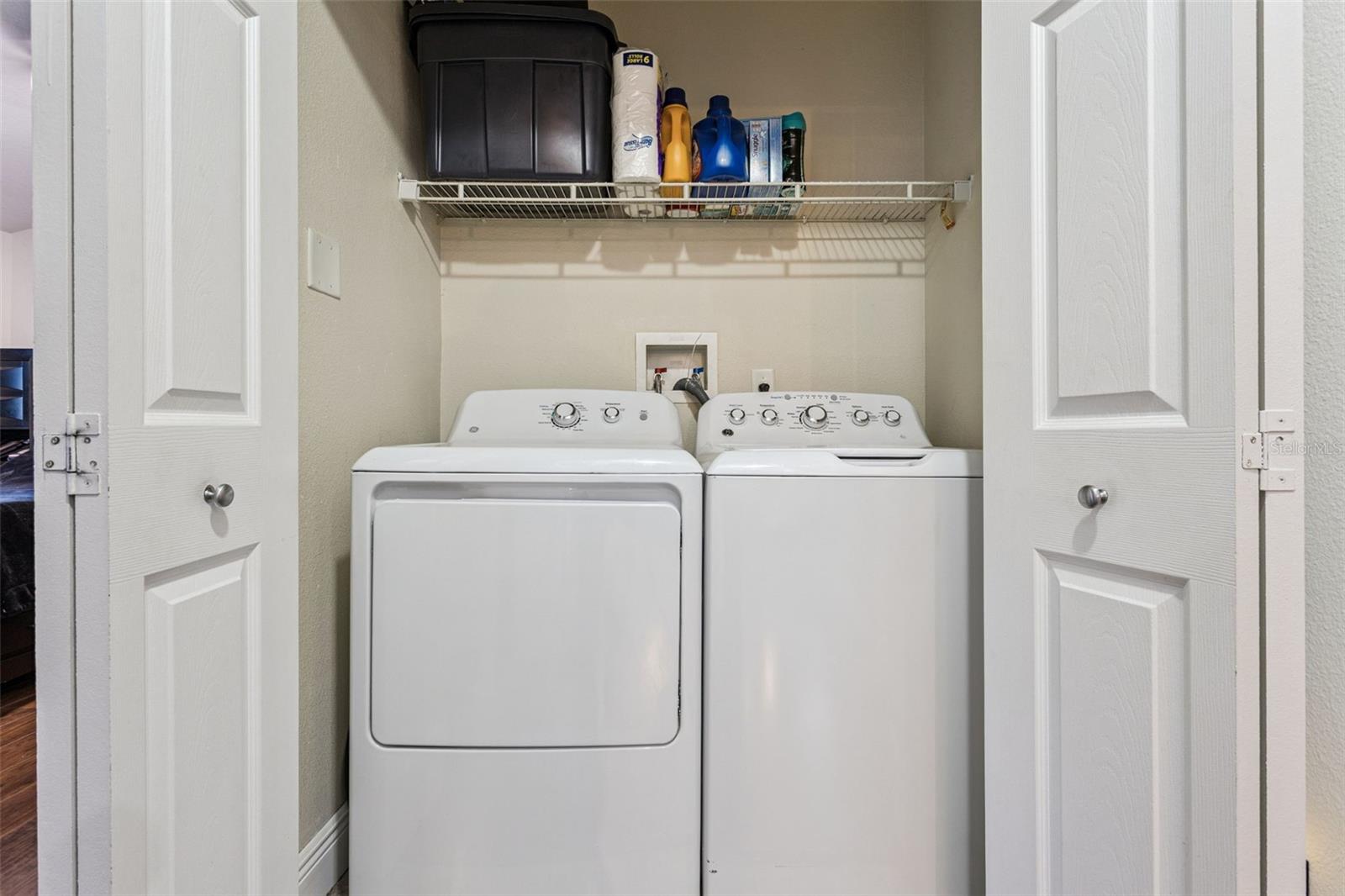 Image 20 of 23 For 145 Pearl Lake Cswy  208