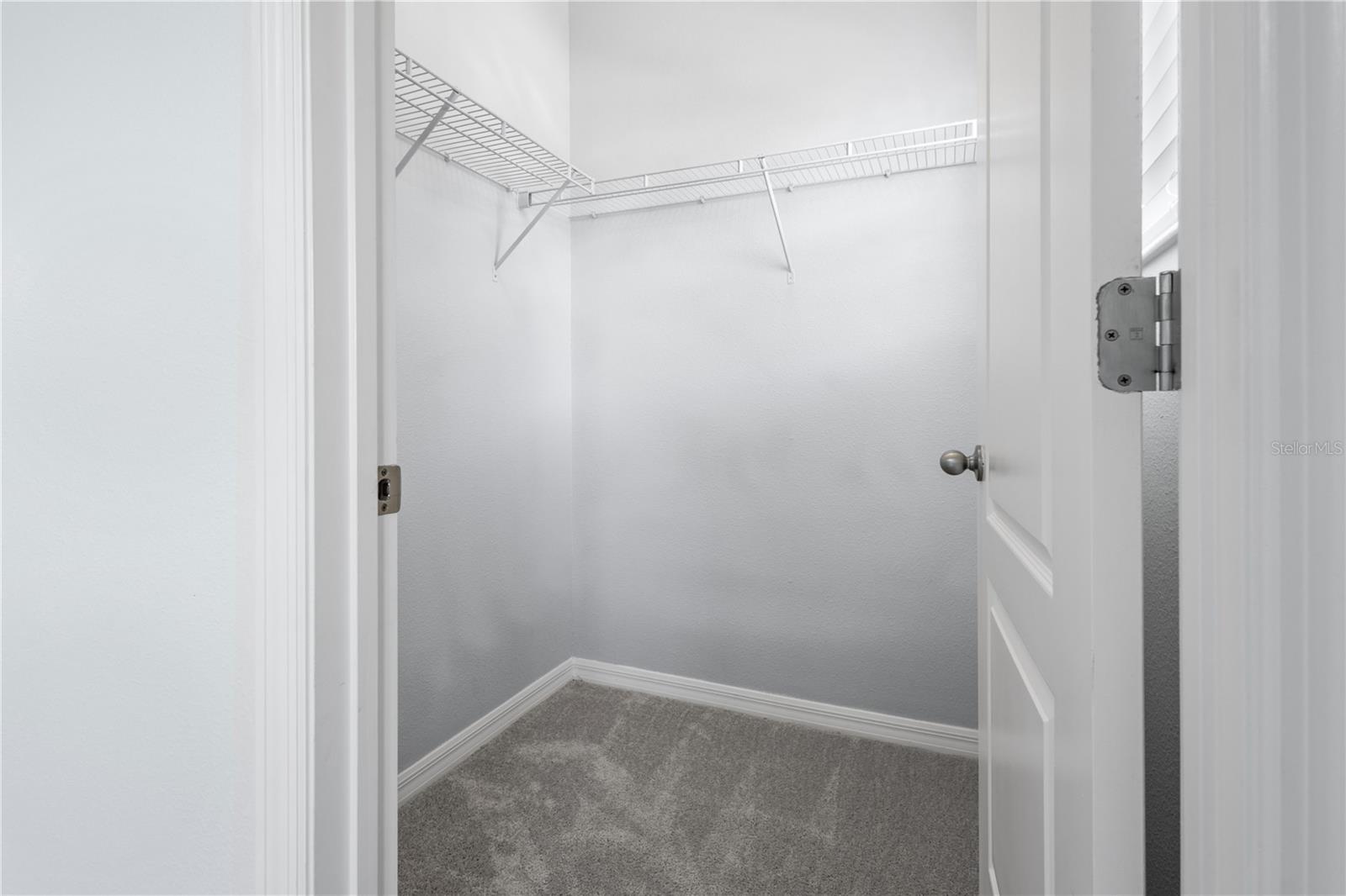 Image 19 of 39 For 11408 Center Lake Drive