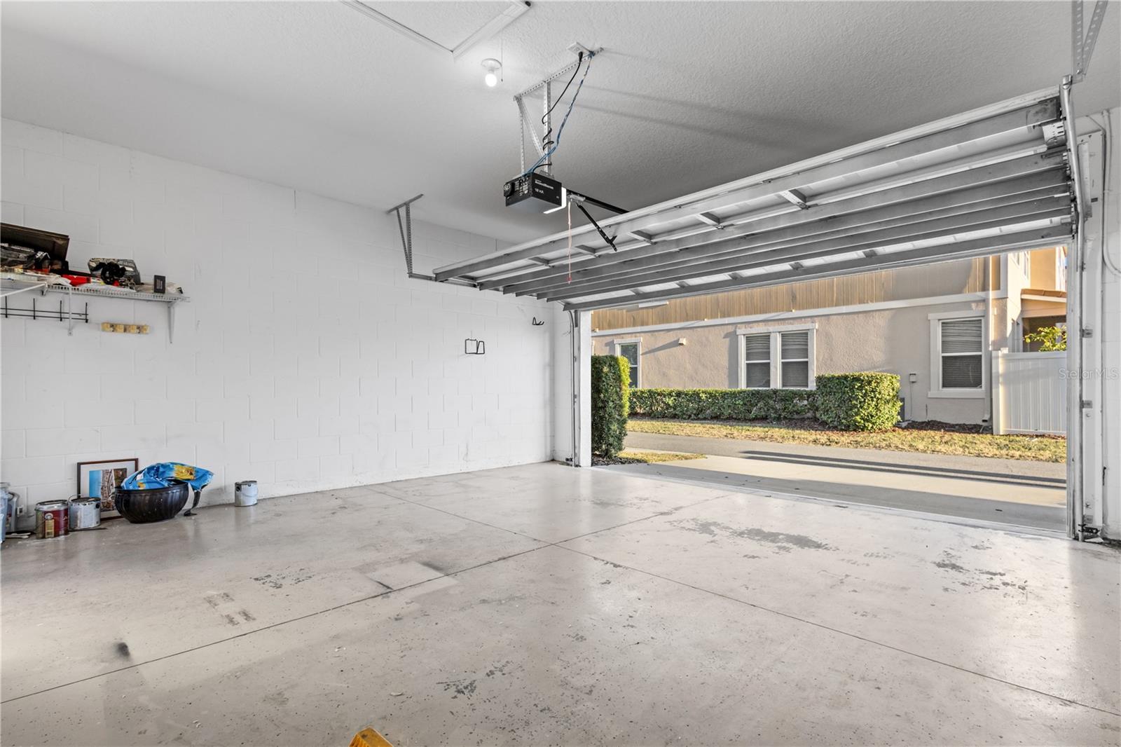 Image 26 of 39 For 11408 Center Lake Drive