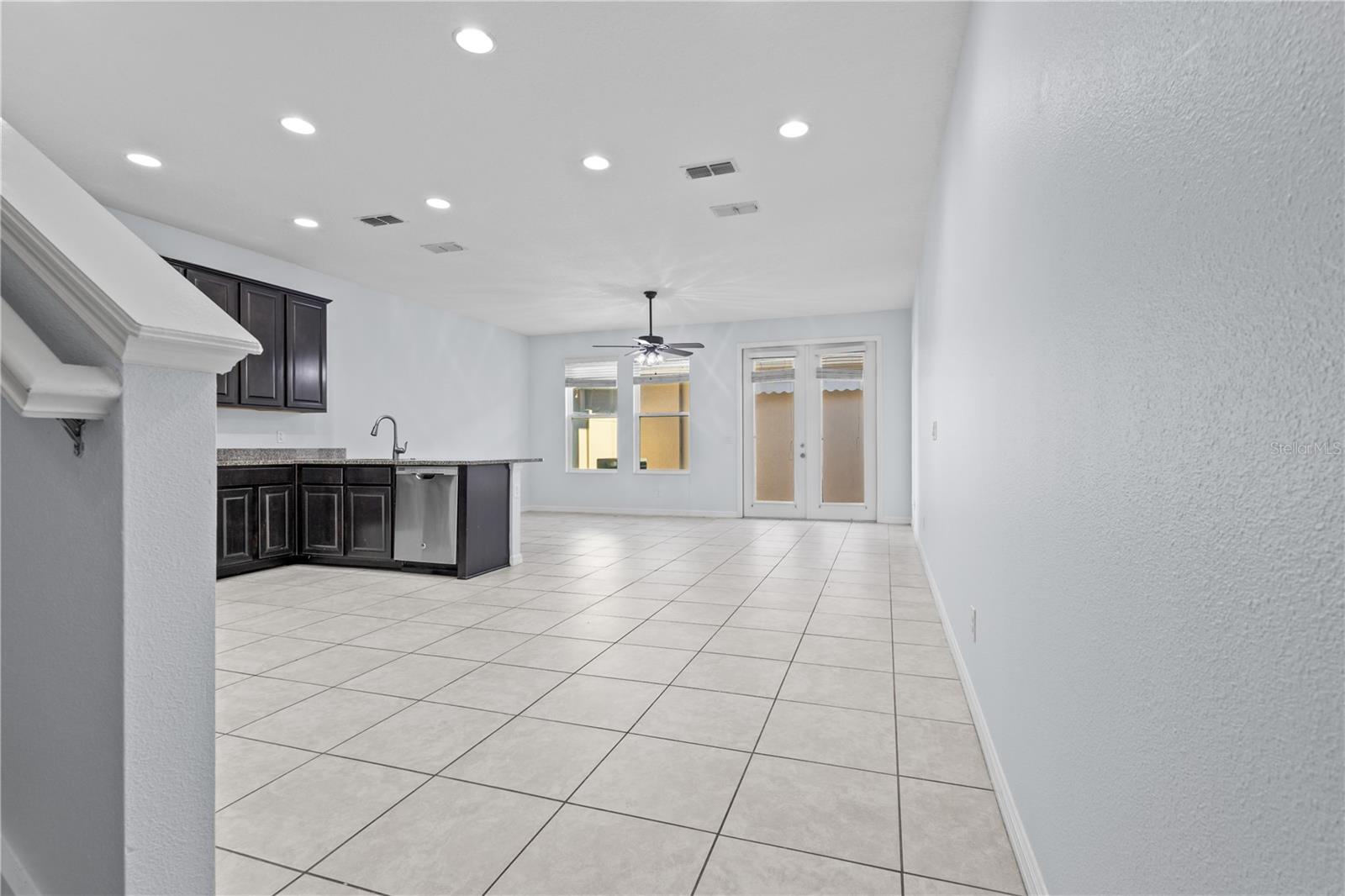 Image 7 of 39 For 11408 Center Lake Drive