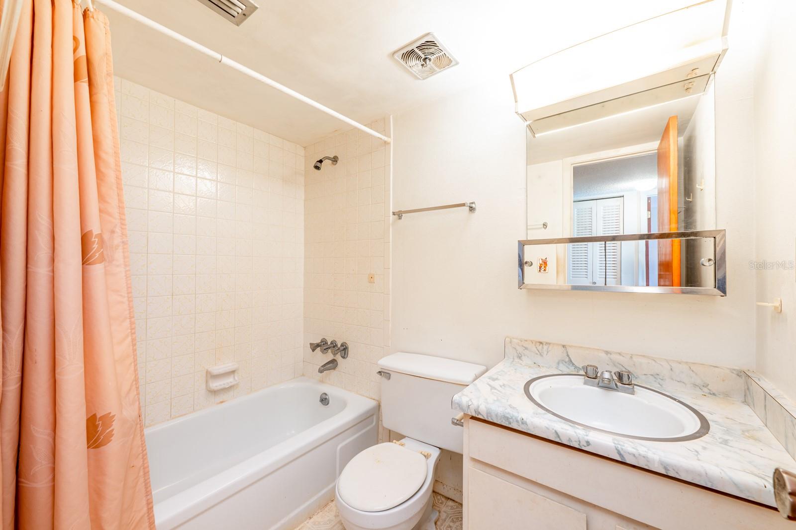 Image 9 of 15 For 1026 Plantation Drive B14