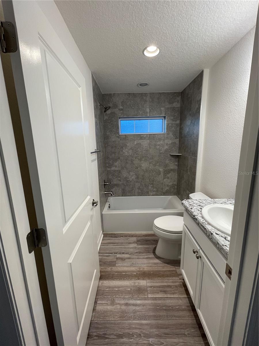 Image 10 of 18 For 2740 Alder Avenue